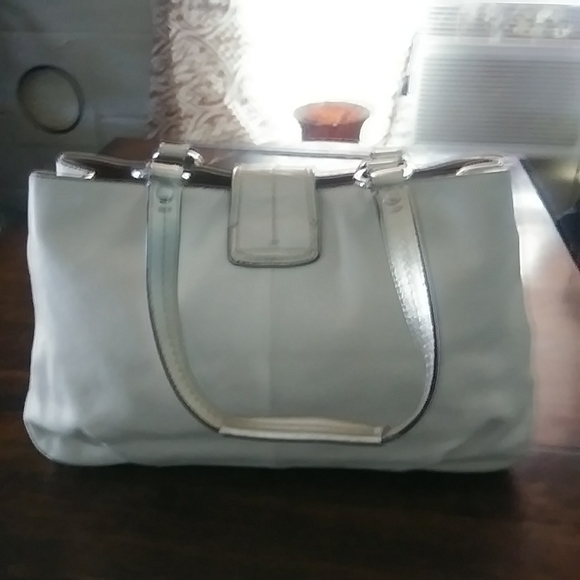 Coach Handbag - Picture 3 of 8